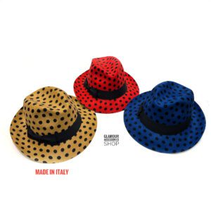 https://glamouraccessoriesshop.it/wp-content/uploads/2025/09/Gorro-de-lana-para-mujer-HECHO-EN-ITALIA-estilo-retro-vintage-glamuroso-hipster-lunares-camel-300x300.jpeg